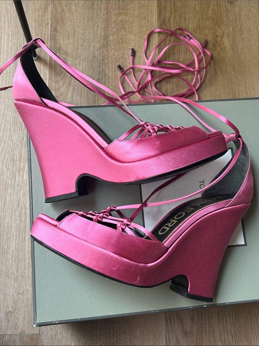 Tom Ford Fuchsia Pink Satin Lace-Up Platform Wedges Heels - Picture 10 of 12